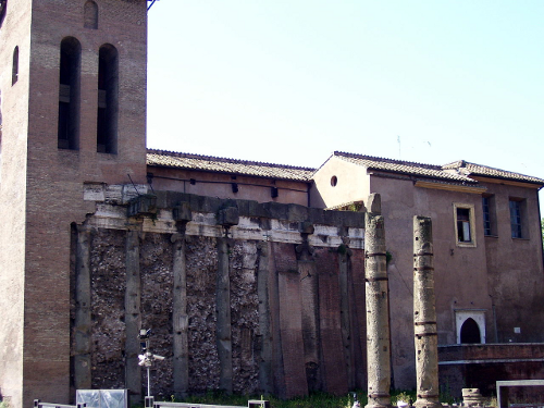 Temple of Janus (Basilica of San Nicola in Carcere)